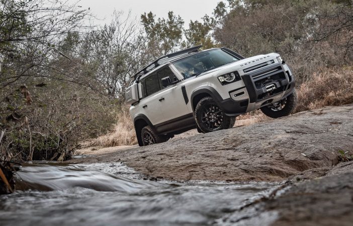 Land Rover Defender 110